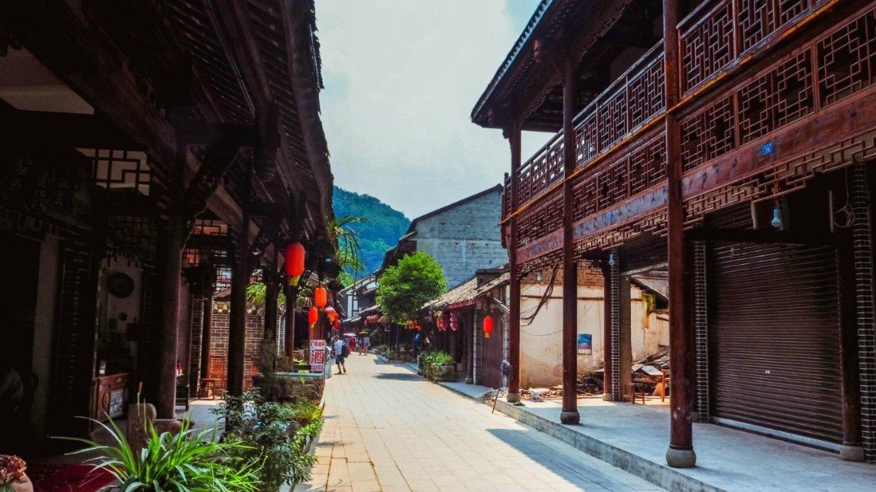 皇帝徐寿辉临死前大哭求饶,陈友谅阴冷一笑:你活不过今天了